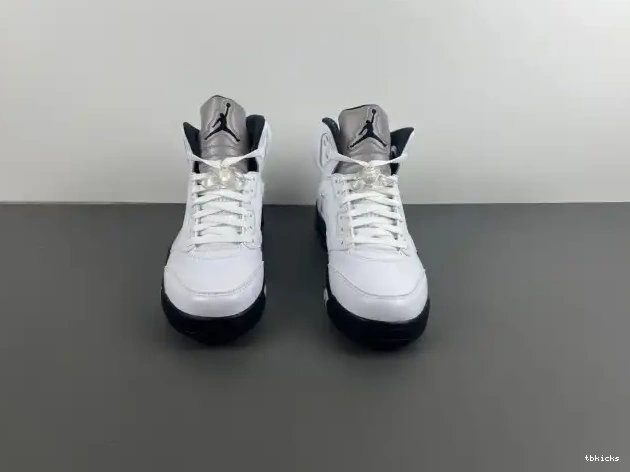 Cheap TBK 5 DD0587-110 AIR JORDAN 'WHITE RETRO BLACK' 0622